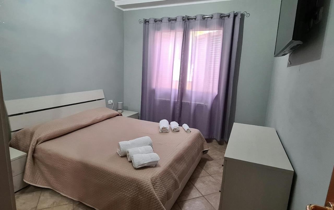 Casa Lory Villa SantʼAntìoco Buitenkant foto